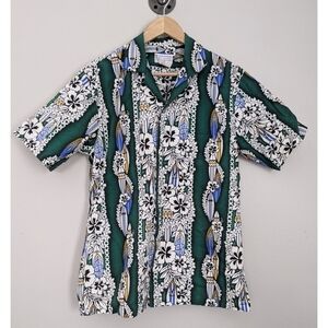 KY's International Fashion Hawaiian Shirt SMALL